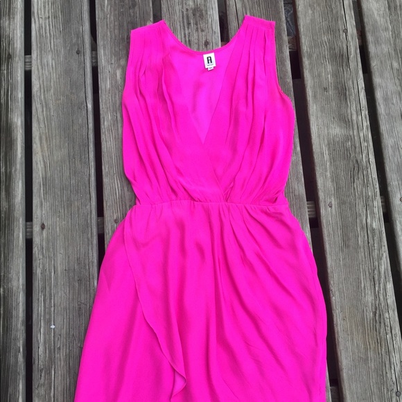 A New York silk dress - Picture 4 of 7